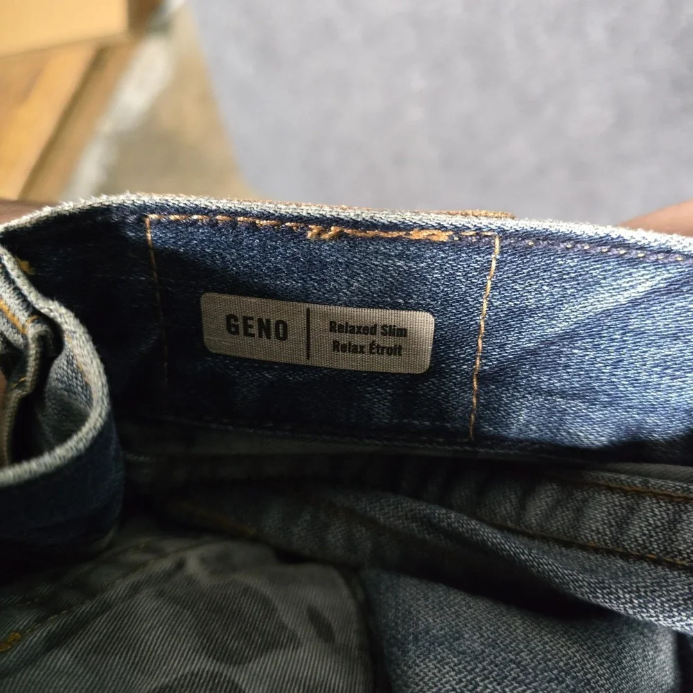 True Religion Jeans Mens 42 Geno Flaps Blue Distressed Relaxed Slim Concrete NEW